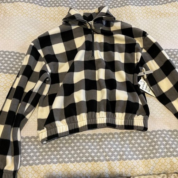Nordstrom Plaid Sweater - Picture 1 of 1